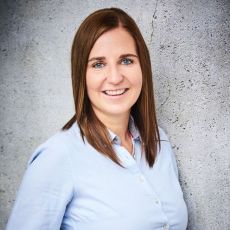 Janine  Wolski